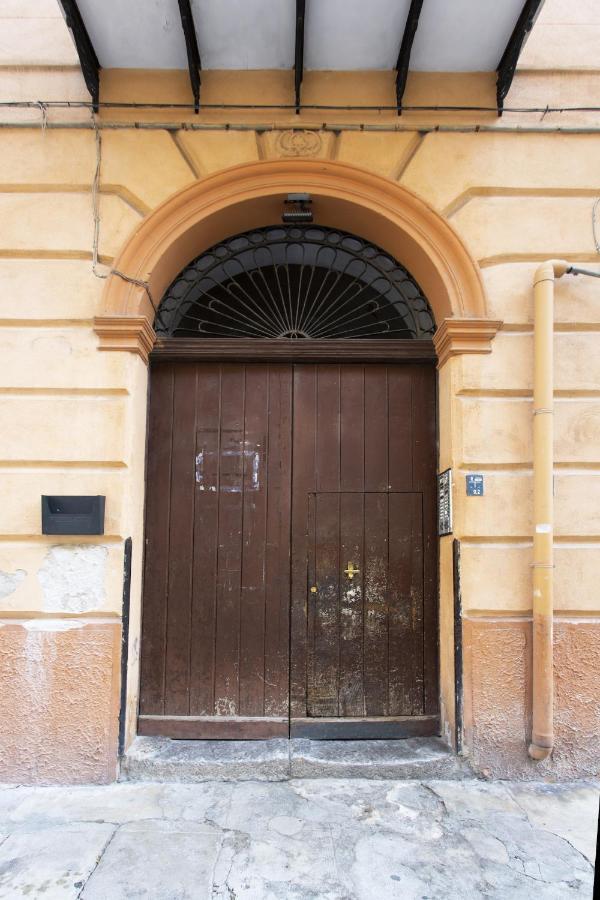 Star Politeama Apartment Palermo Bagian luar foto